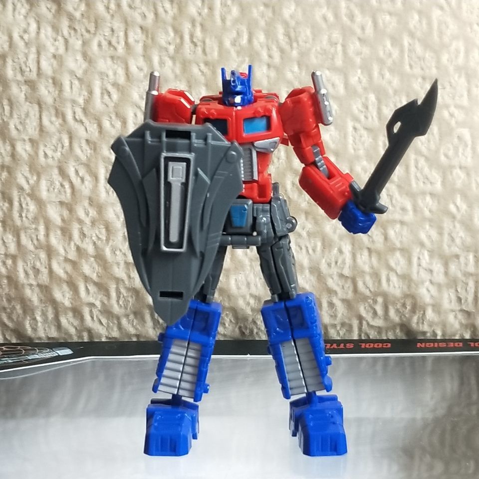 *Mô Hình Đồ Chơi Robot Biến Hình Optimus Prime