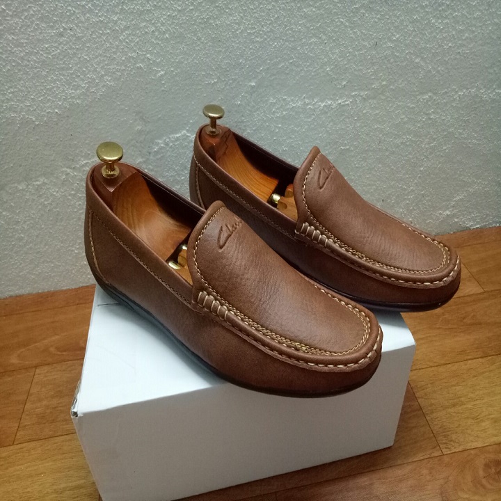 [HCM]GIÀY LƯỜI NAM 2 MÀU ĐEN VÀ NÂU BÒ