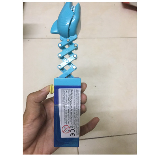 Lẻ 1 chiếc Kẹo mút hàm cá mập nhập khẩu Mỹ