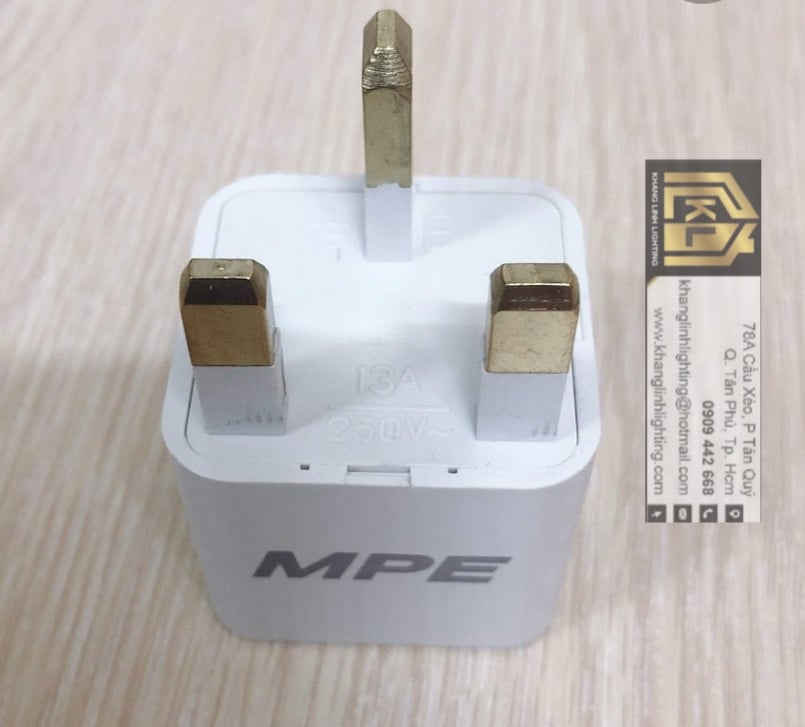 Ổ cấm 3 chấu