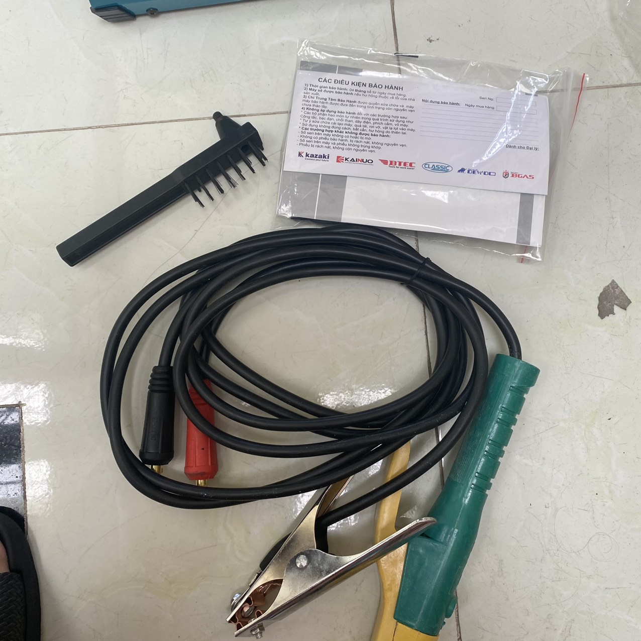 Máy Máy hàn mini IGBT Classic ARC-200E-Bảo hành 12 tháng