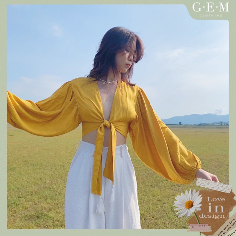 Áo cổ V Gey Top Gem Clothing SP060473