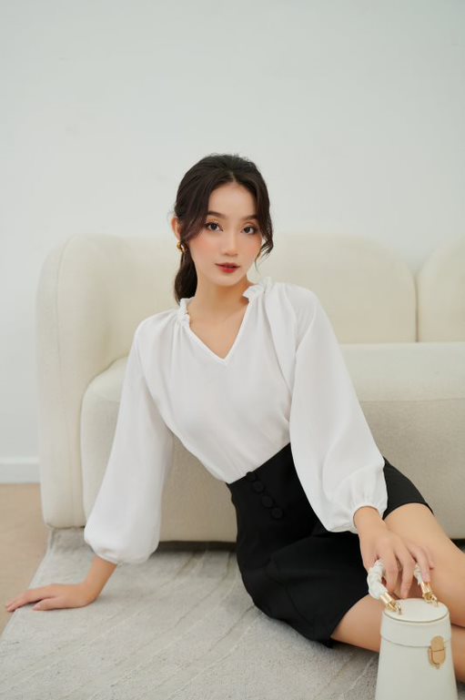 OLV - Áo Milky V Blouse
