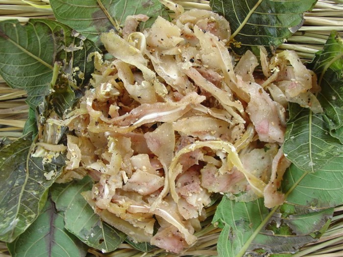 2 CÂY TRÉ CÔ 4 ĐẶC SẢN QUÊ HƯƠNG BÌNH ĐỊNH (1 CÂY 200GRAM)