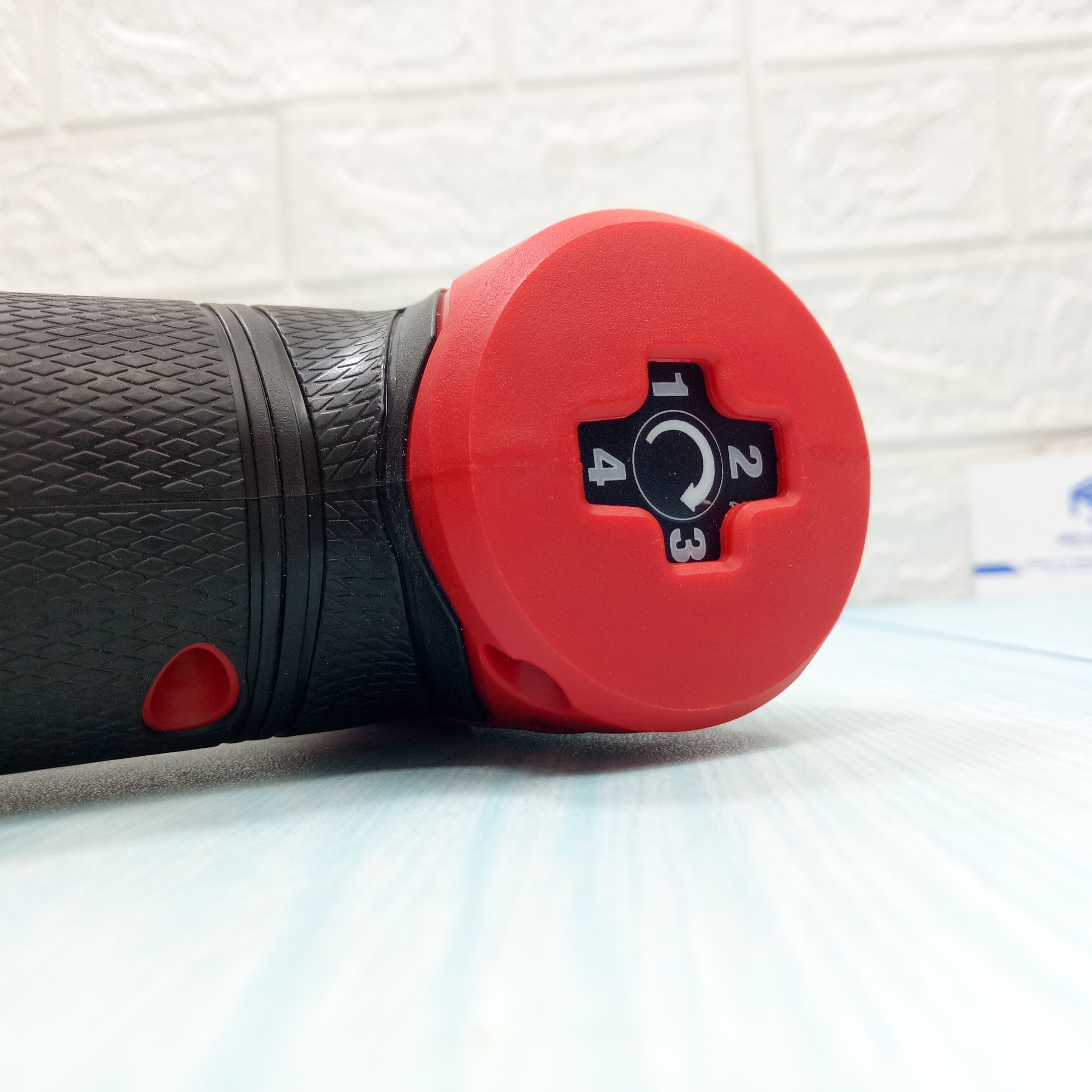 Milwaukee M12 FDGA Máy mài khuôn góc