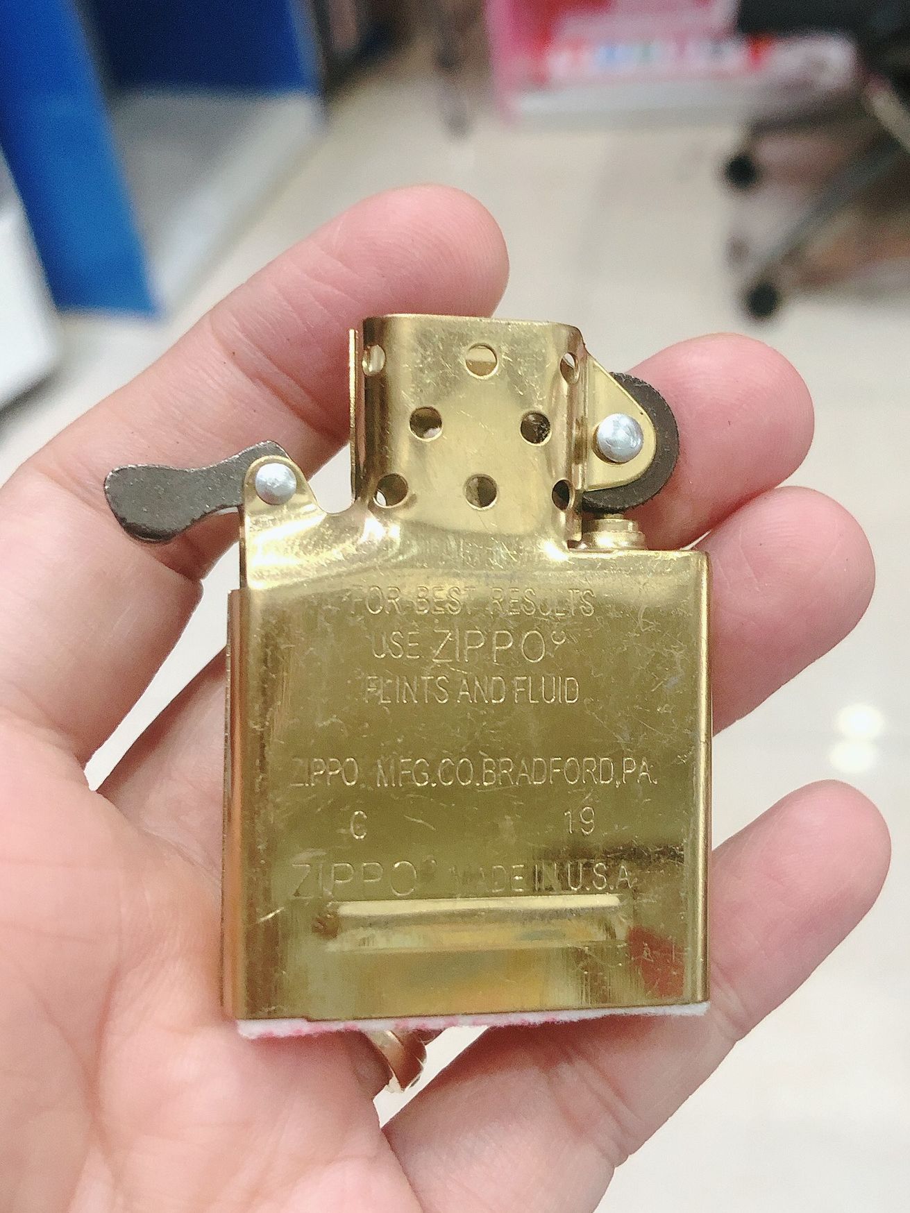 Ruột bật lửa Zippo được chọn năm - năm la mã, năm số
