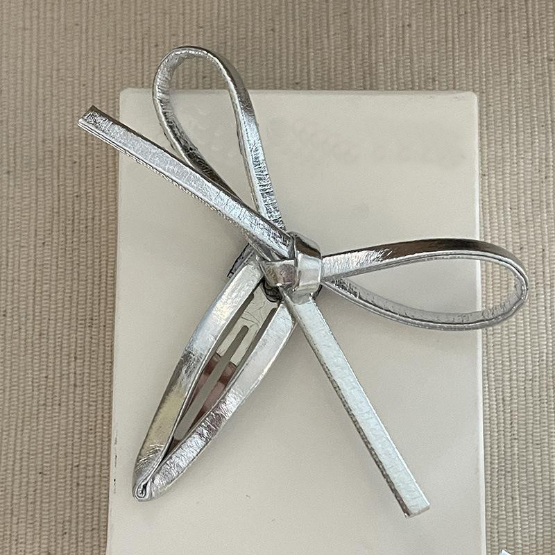 Hair Claw Clips For Women Fashionable Hair Clip With Intricate Design Hair Clip Popular Duck Mouth Clip Elegant Hair Clip Hair Clips For Women Bobby Pins Claw Clips
