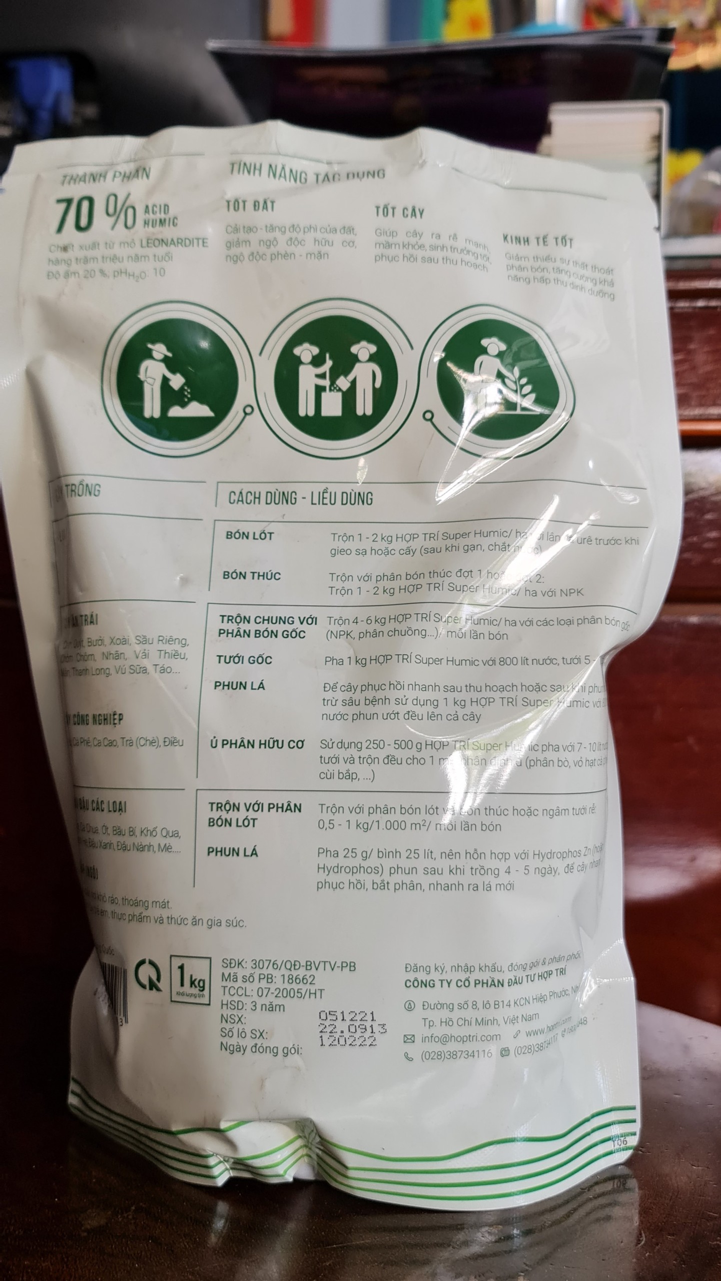 Super Humic - 1 Kg ( phân bón) , hàng thường không lì xì