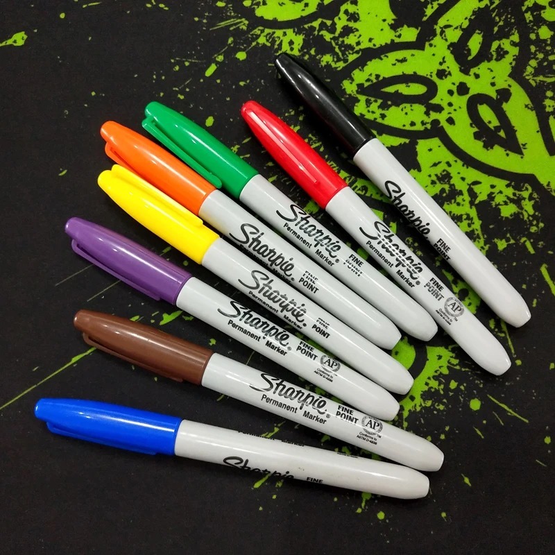 (BÁN LẺ) - BÚT LÔNG DẦU SHARPIE FINE POINT NGÒI 1.0MM (VẼ TRÊN MỌI CHẤT LIỆU)