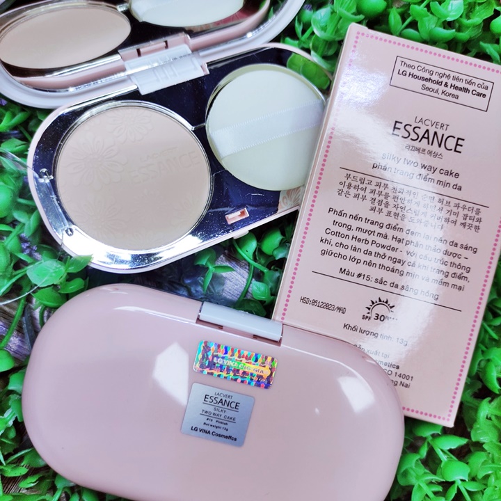 Phấn trang điểm mịn da Essance SILKY TWO WAY CAKE – HKB684