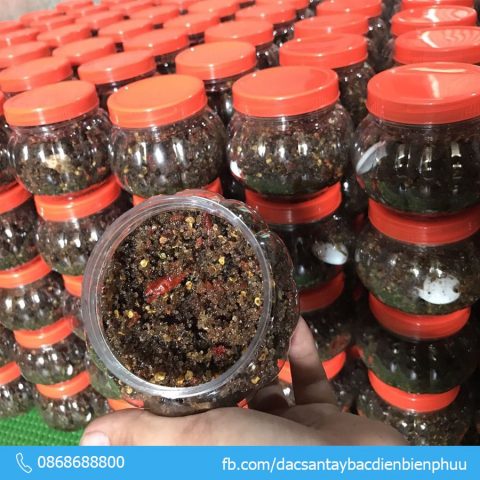 1 hộp chẩm chéo ướt
