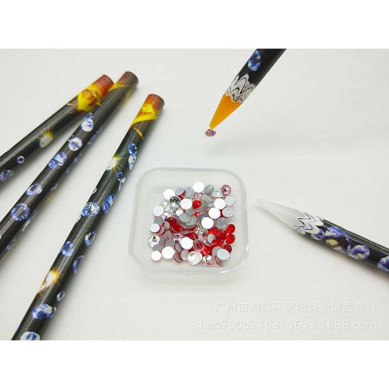 Chì sáp hút đá nail