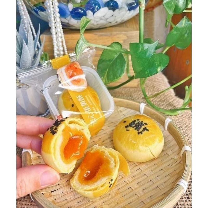 1 thùng bánh trứng chảy (2.5 kg)date luôn mới