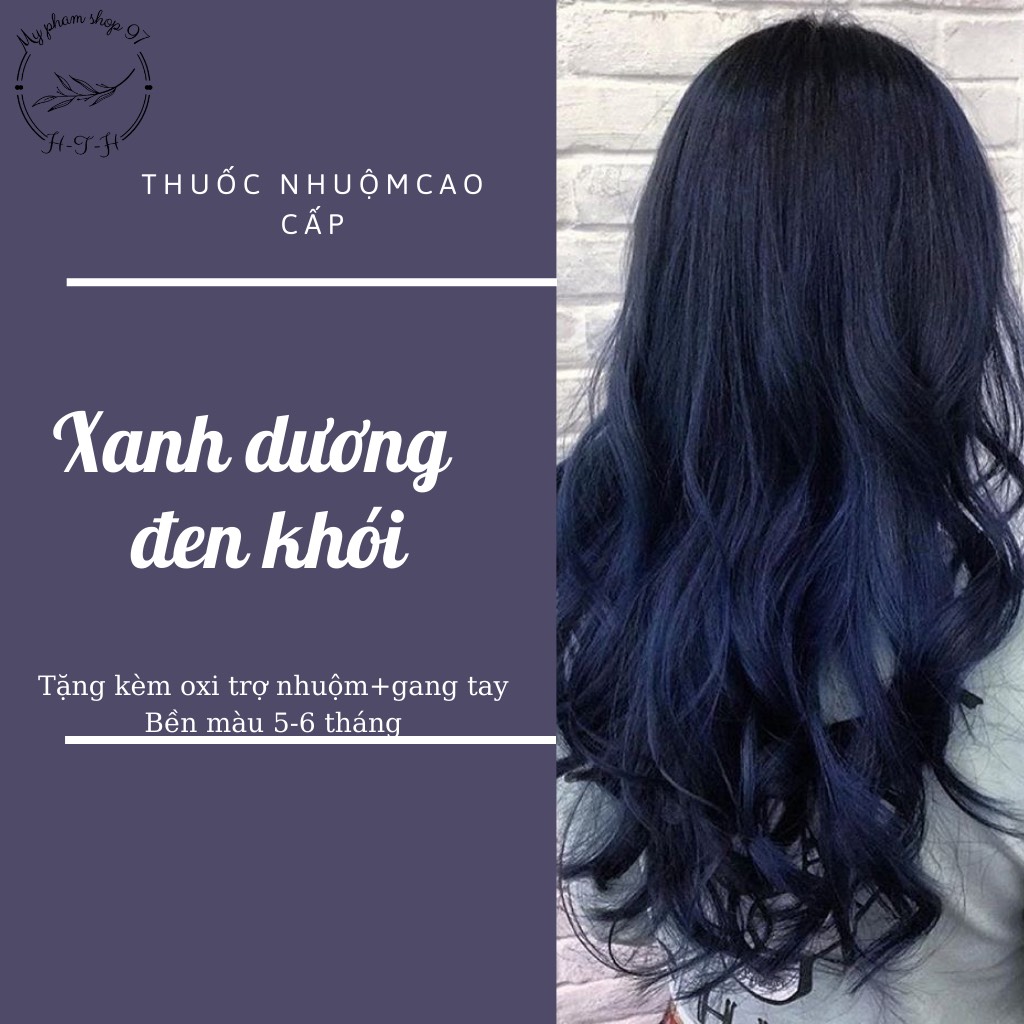 Với tông màu xanh dương đen khói, tóc của bạn sẽ trở nên thật sự đặc biệt và lôi cuốn. Thuốc nhuộm chuyên nghiệp giúp tăng cường sức khỏe và bảo vệ tóc, đồng thời mang đến hiệu ứng đậm nét và cuốn hút. Hãy cùng xem hình ảnh liên quan và tận hưởng vẻ đẹp này.