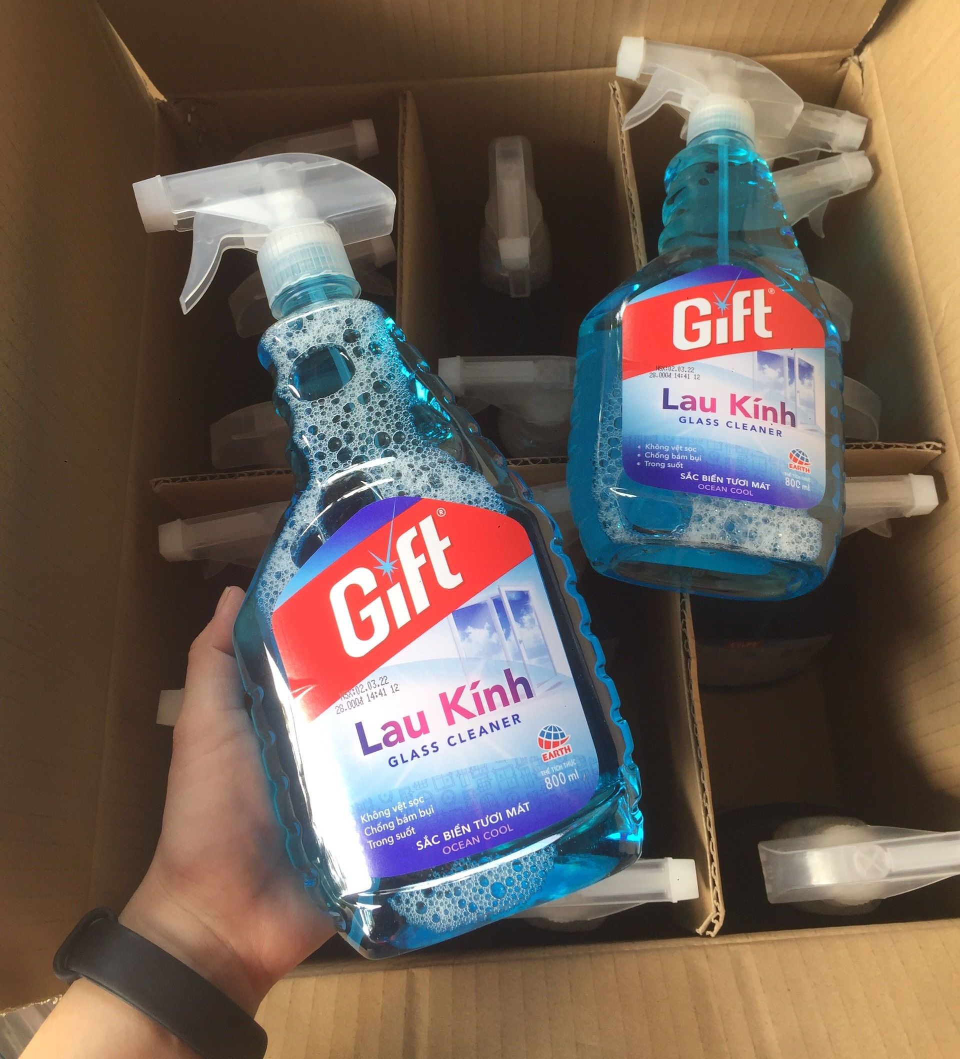 Chai xịt lau kính GIFT 580ml - 800ml