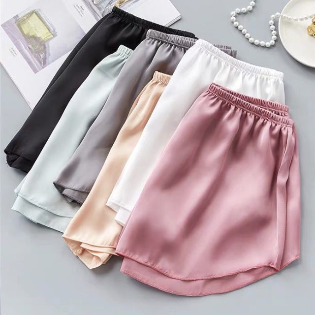 Quần đùi nữ lụa mềm mát (lụa hàn) / Quần short nữ mặc nhà lụa cao cấp - Freesize dưới 65kg