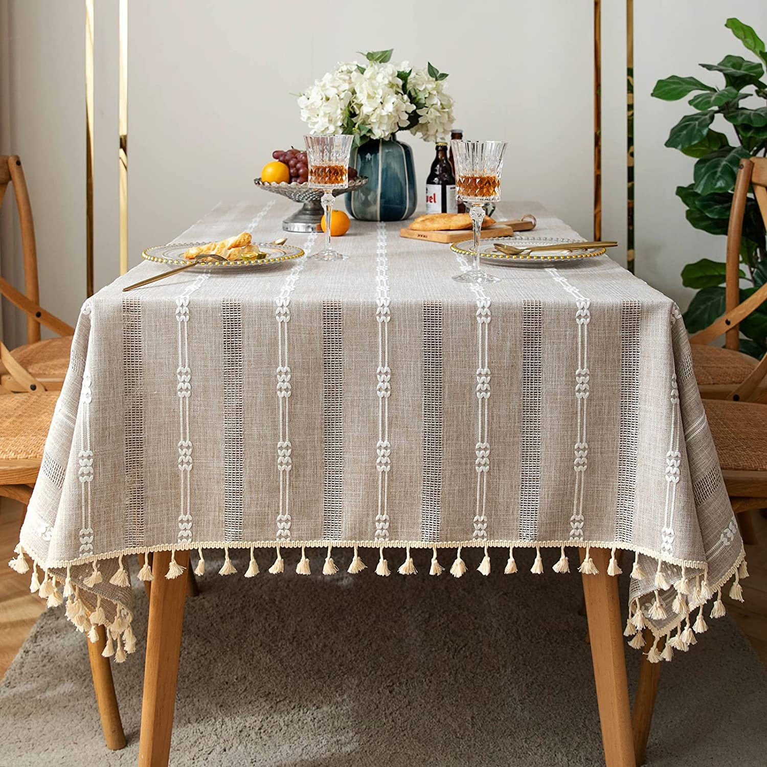 Simple Retro Country Style Solid Color Tablecloth White Embroidered Hollowed-out Polyester-cotton Tassel Tablecloth 140x360cm4/6/8 Seats Rectangular Large-size Tablecloth Used for Dust-proof Cover Cloth of Coffee Table Home Appliances Desks and Sofas.