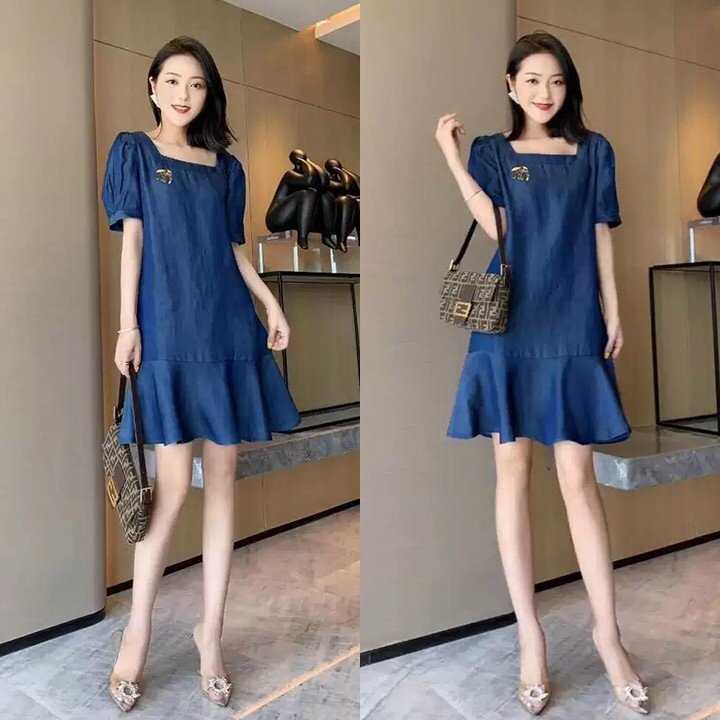 Đầm yếm jean thêu logo phối dây kéo by6116