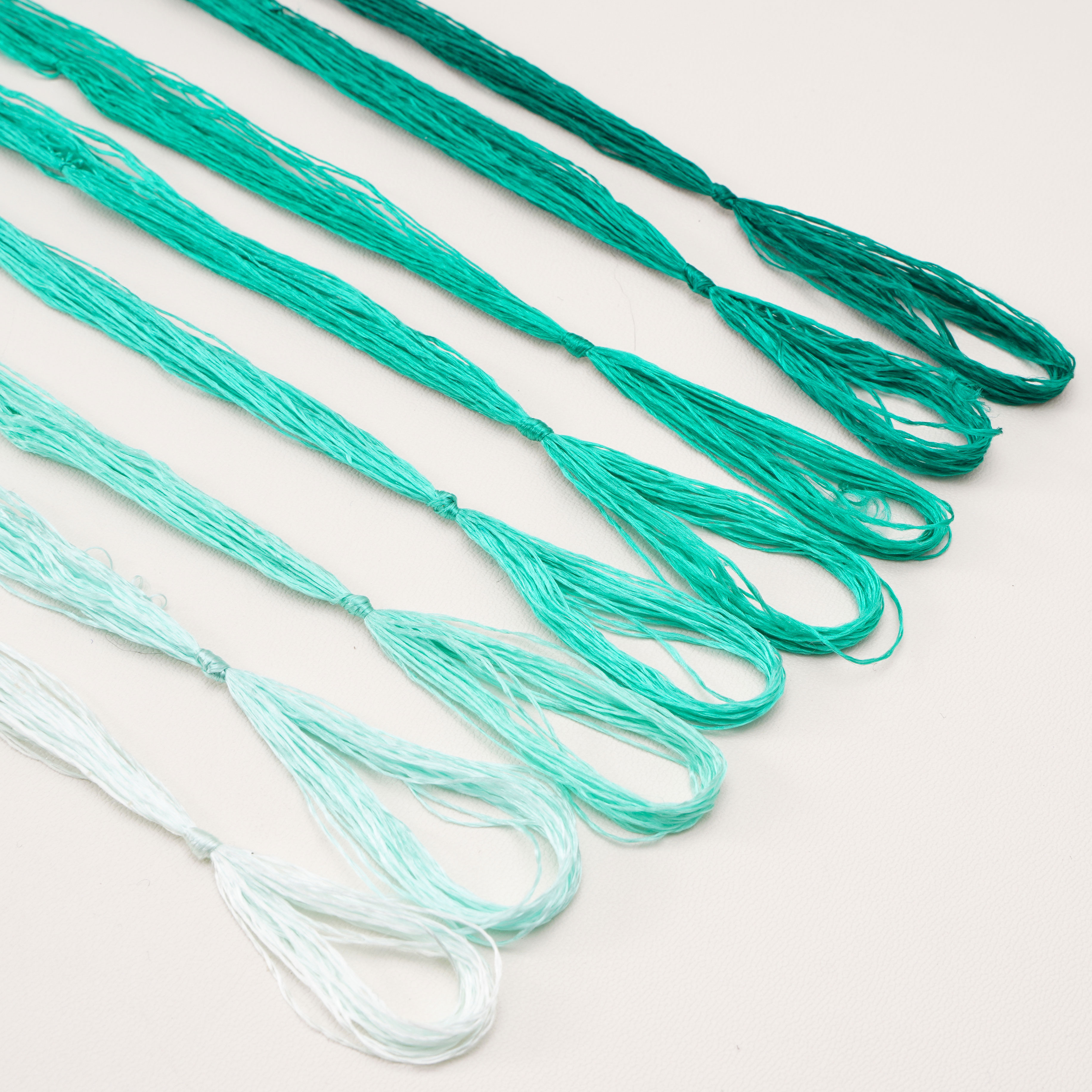 8PCSx20M Low Twist Silk Thread For DIY Velvet Flowers Jewelry Making. 