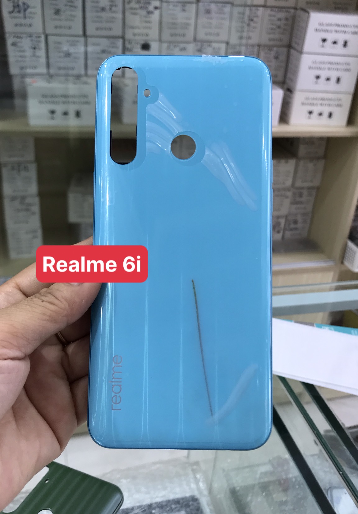 Nắp lưng Realme 6i ( có nút bấm +kính camera)