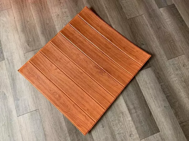 10 tấm xốp dán tường giả gỗ màu trắng (dày 5mm dài 70x77cm) xốp dán tường vân gỗ màu trắng 3D, mua miếng xốp giả gỗ ốp dán tường bán giá rẻ sỉ, tấm mút xốp dán tường, giấy xốp dán tường giả gỗ đẹp trang trí nhà