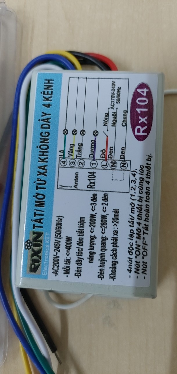 Công tắt điều khiển từ xa 4 kênh 220V