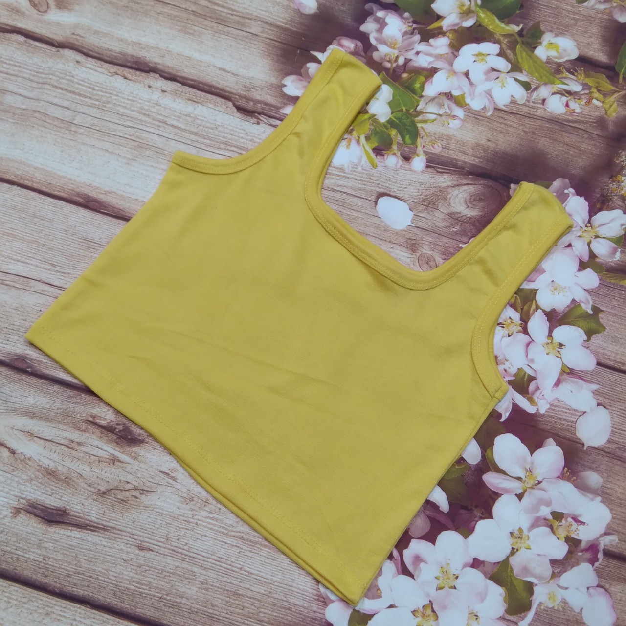 COMBO 3 ÁO CROPTOP CỔ TRÒN  FORM ÔM BODY TÔN DÁNG ,TRẺ TRUNG,NĂNG ĐỘNG NGÀY HÈ