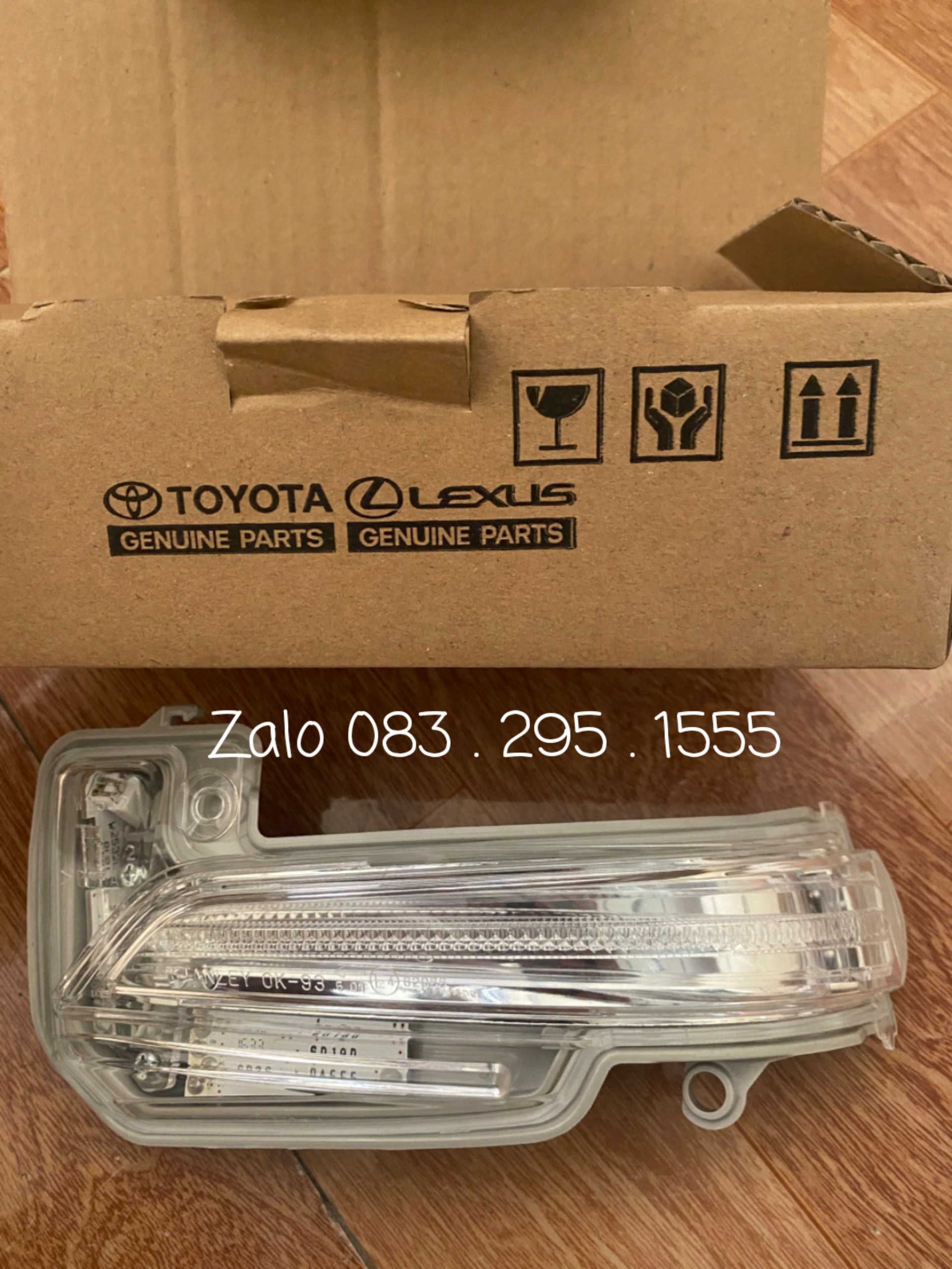 đèn xi nhan gương Innova 16 - 18 ( Xịn, Lh 0832951555 )