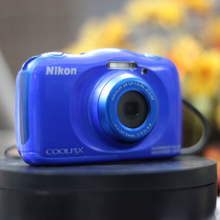 Máy ảnh chống nước Nikon S33