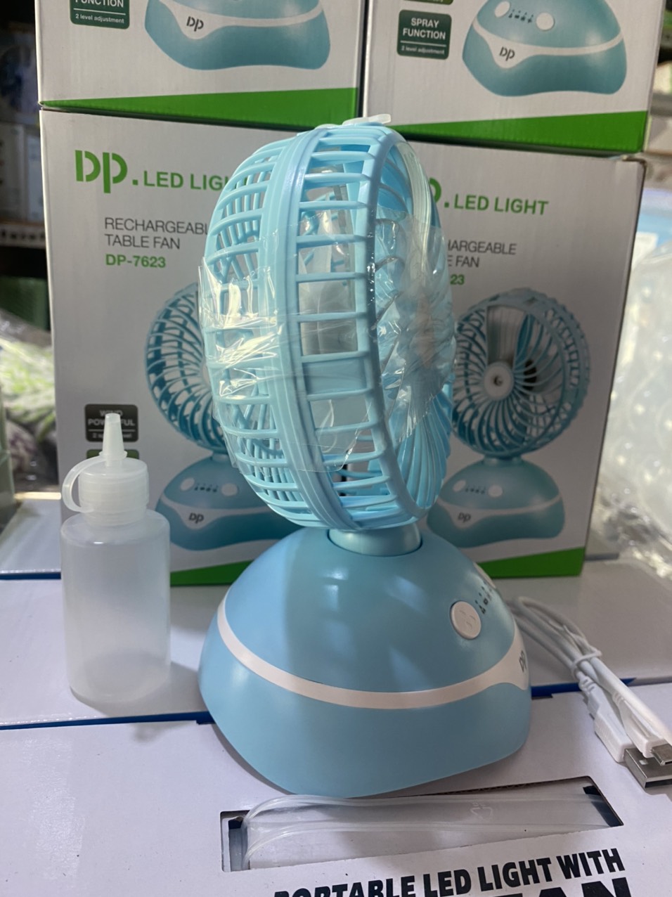 Quạt Phun Sương Để Bàn DP-7623