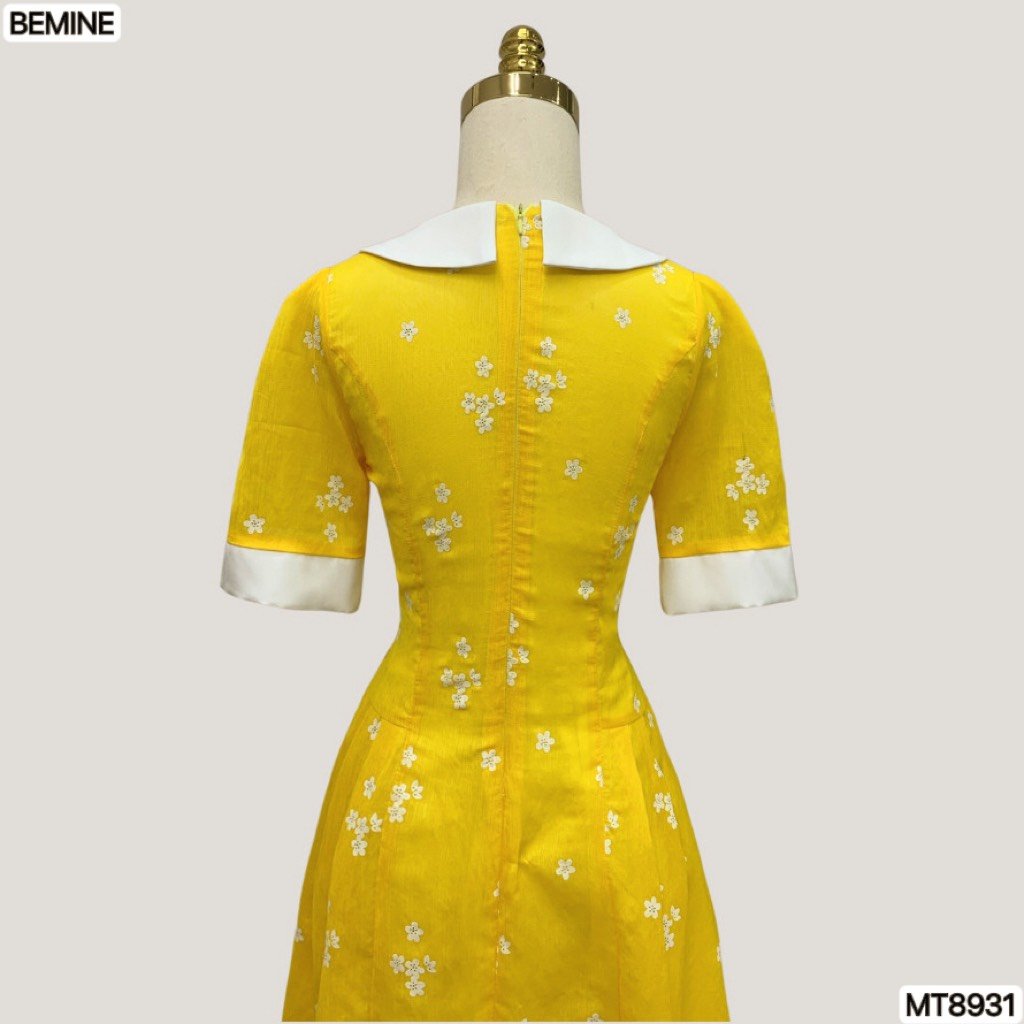 Đầm thiết kế phối cổ đính nút dáng xếp ly BEMINE MT8931