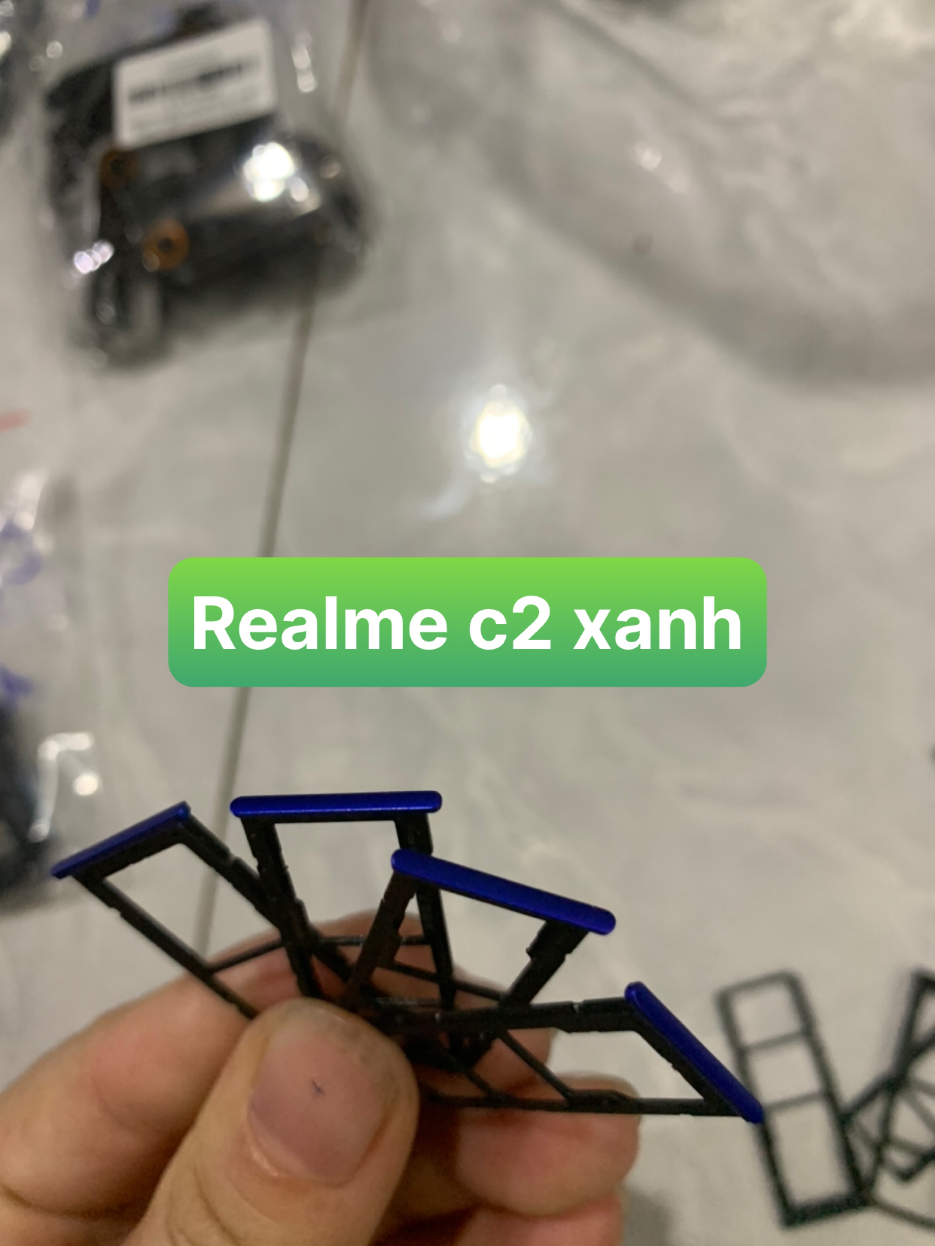 Khay sim zin realme c2