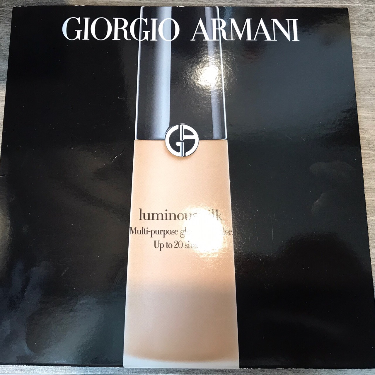 armani luminous silk foundation probe