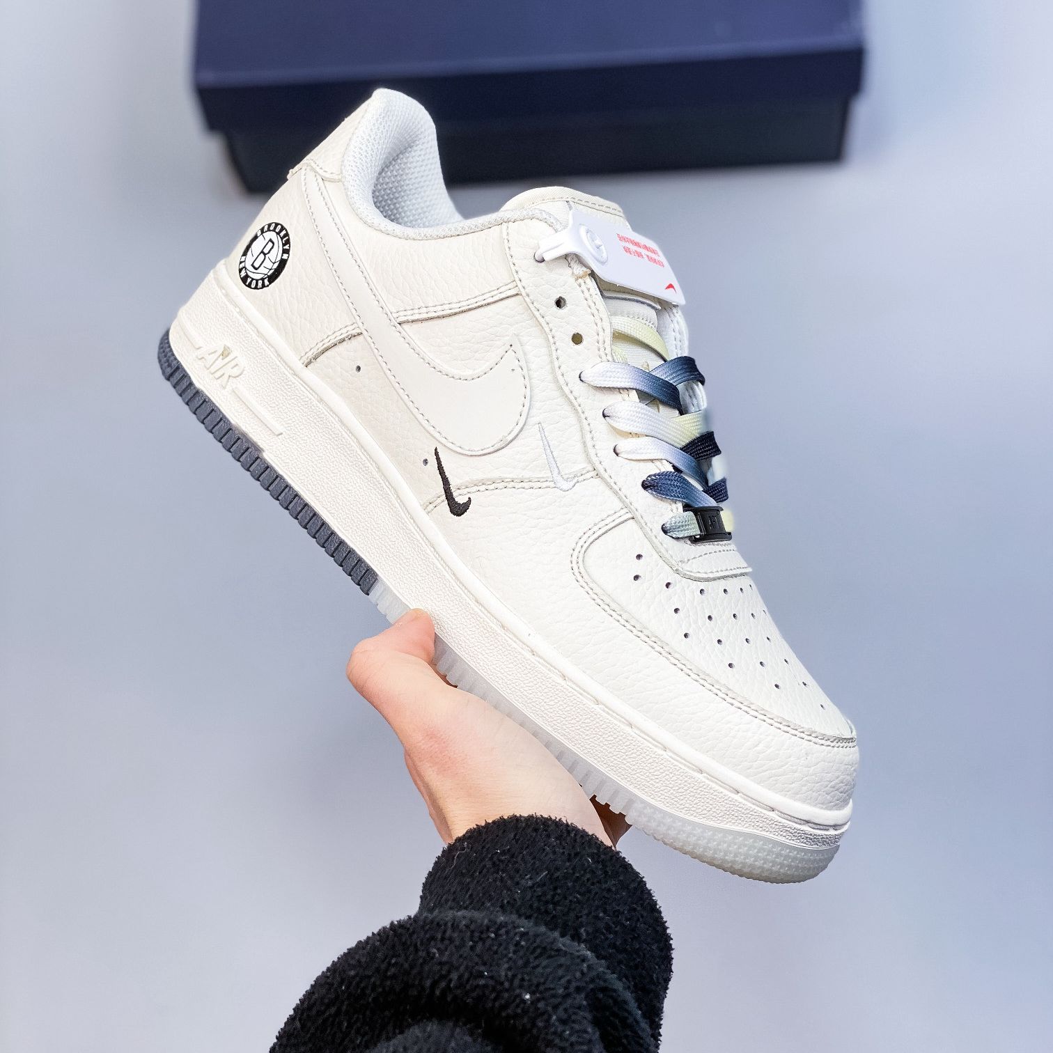 HÀNG CAO CẤP GIÀY THỂ THAO AIR FORCE 1 LOW BROOKLYN ( DÂY VÀ ĐẾ ÂM DƯƠNG)