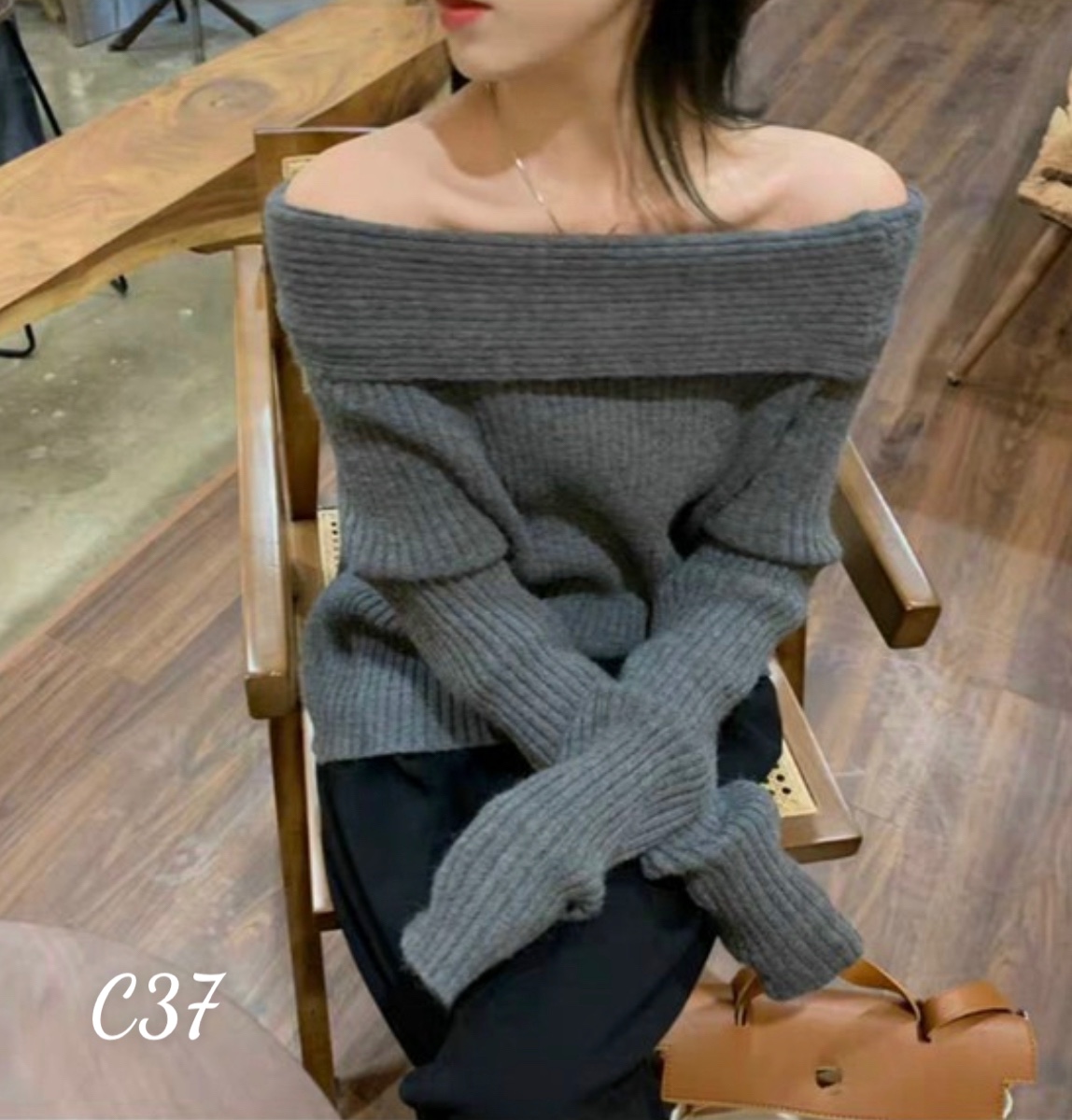 Áo kiểu nữ trể vai gợi cảm thun gân lụa c37