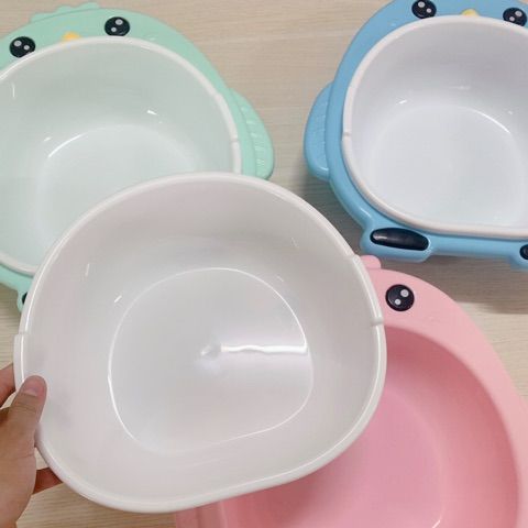 Chậu rữa mặt, thau hình thú chim cánh cụt cho bé