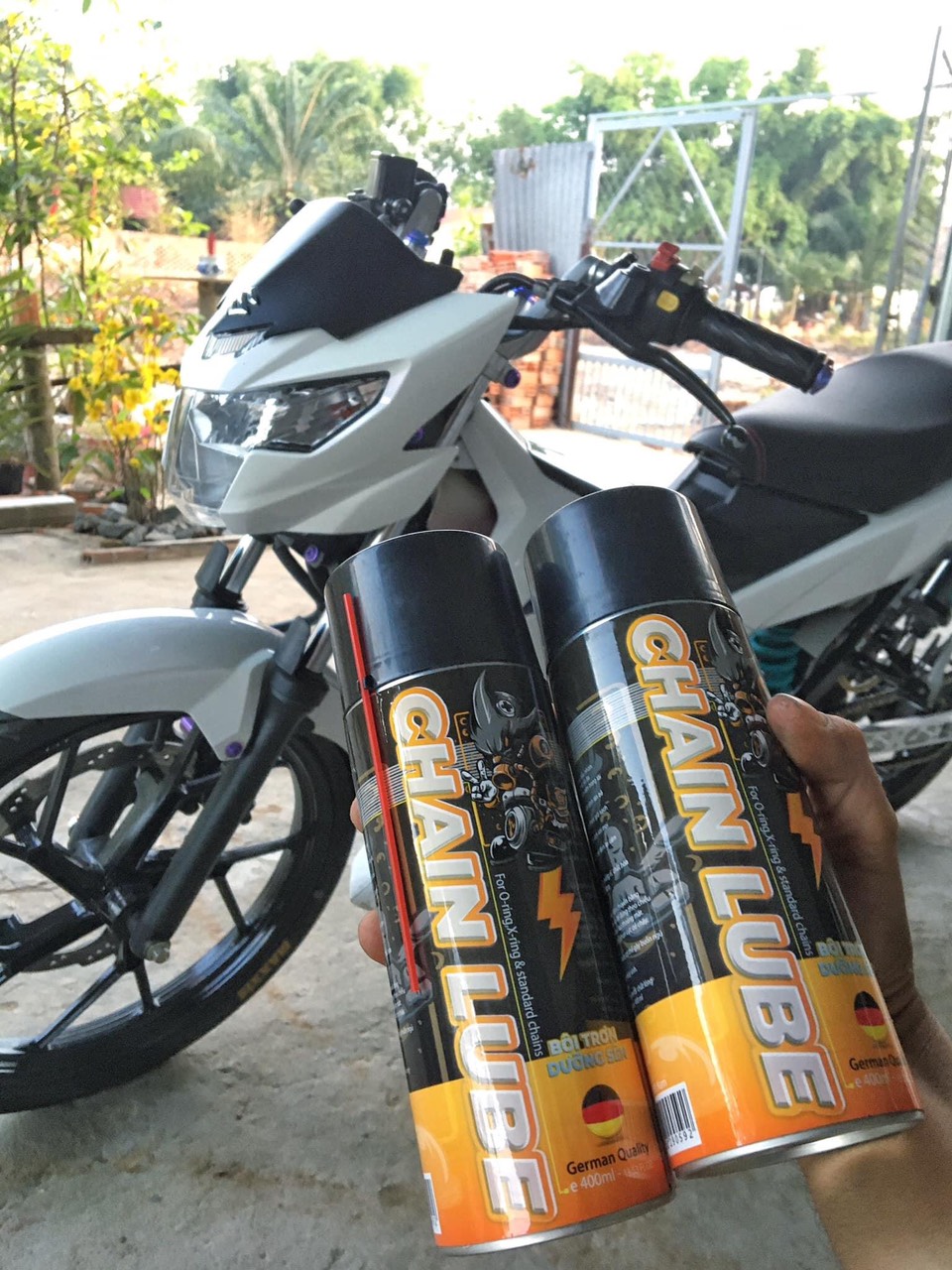 [Tặng bàn chải] Chai Xịt Dưỡng Sên SPRAYKING phiên bản mới