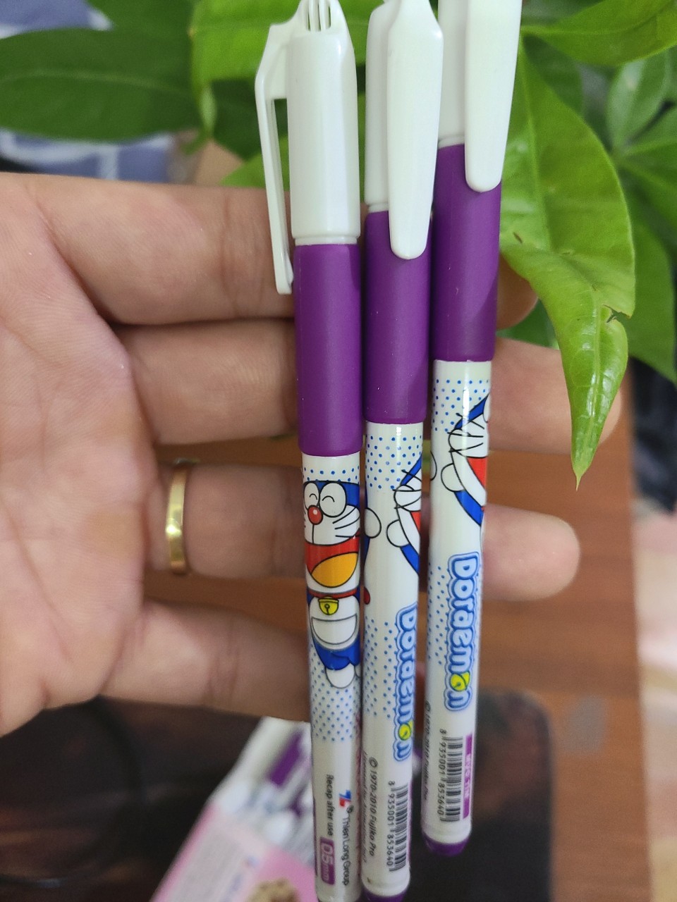 01 Hộp 20 Cây Bút Gel Doremon mực Tím (ngòi 0,5mm)