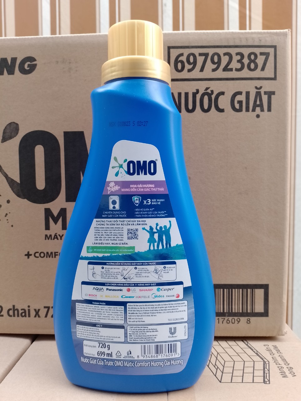 [Hàng KM] Nước giặt OMO Matic Cửa trước 720g