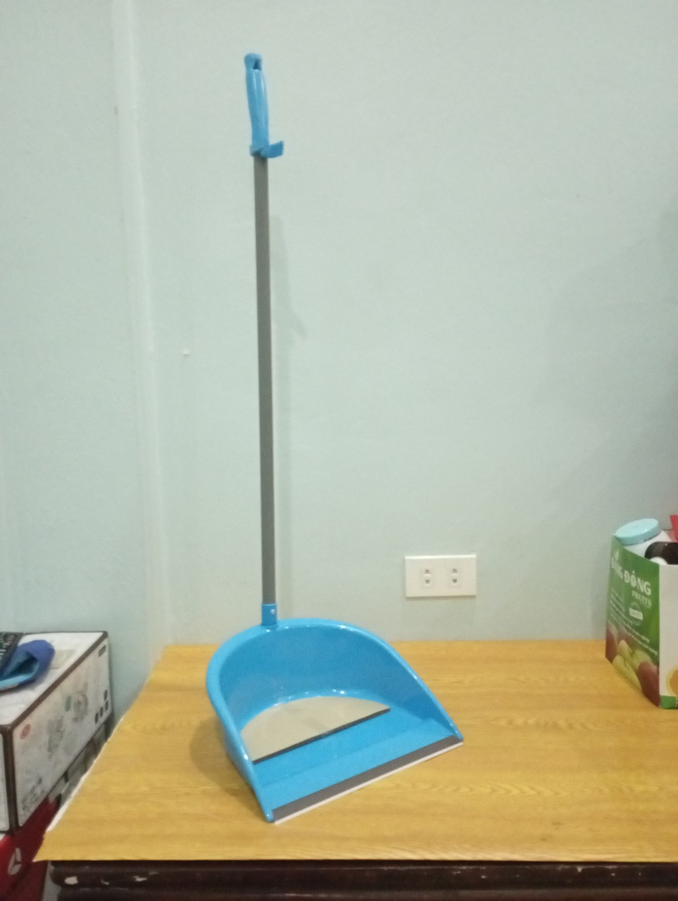 Bộ chổi quét nhà kèm hót rác, chổi cước nhựa , chổi nhựa quét sàn ướt, sàn khô  Thái Lan “ Quà tặng 19K bàn chải giặt ”