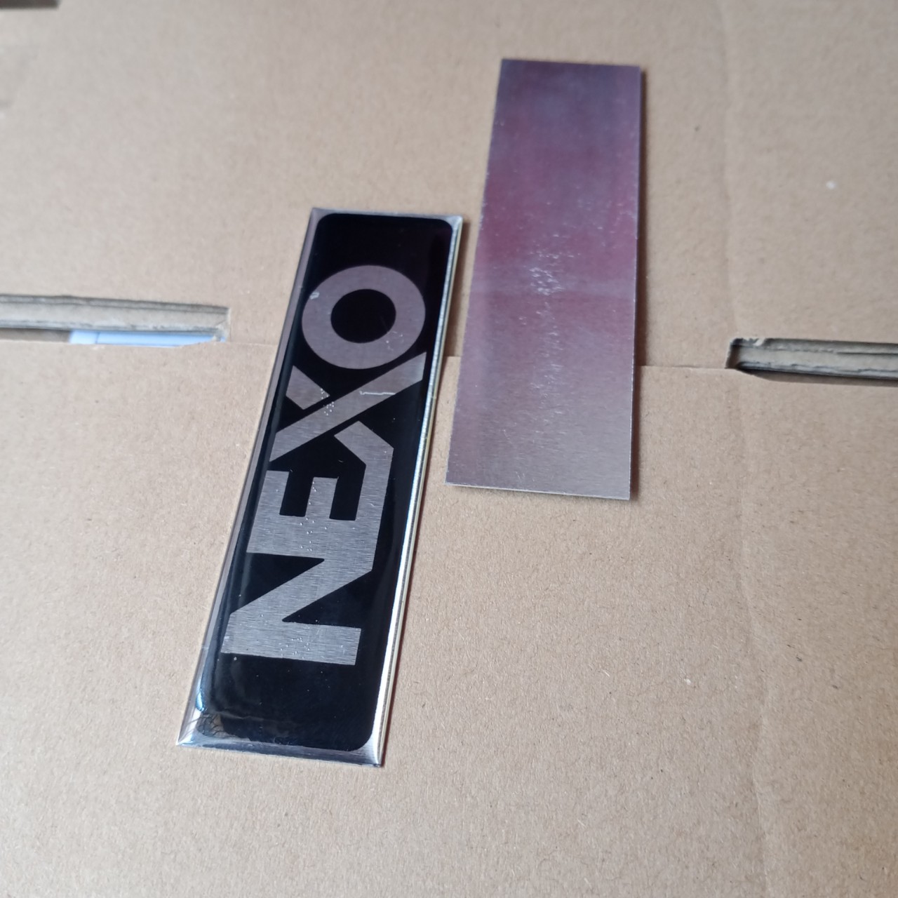 Tem Loa Nexo Nhựa Dẻo Dài ( giá 2 tem )