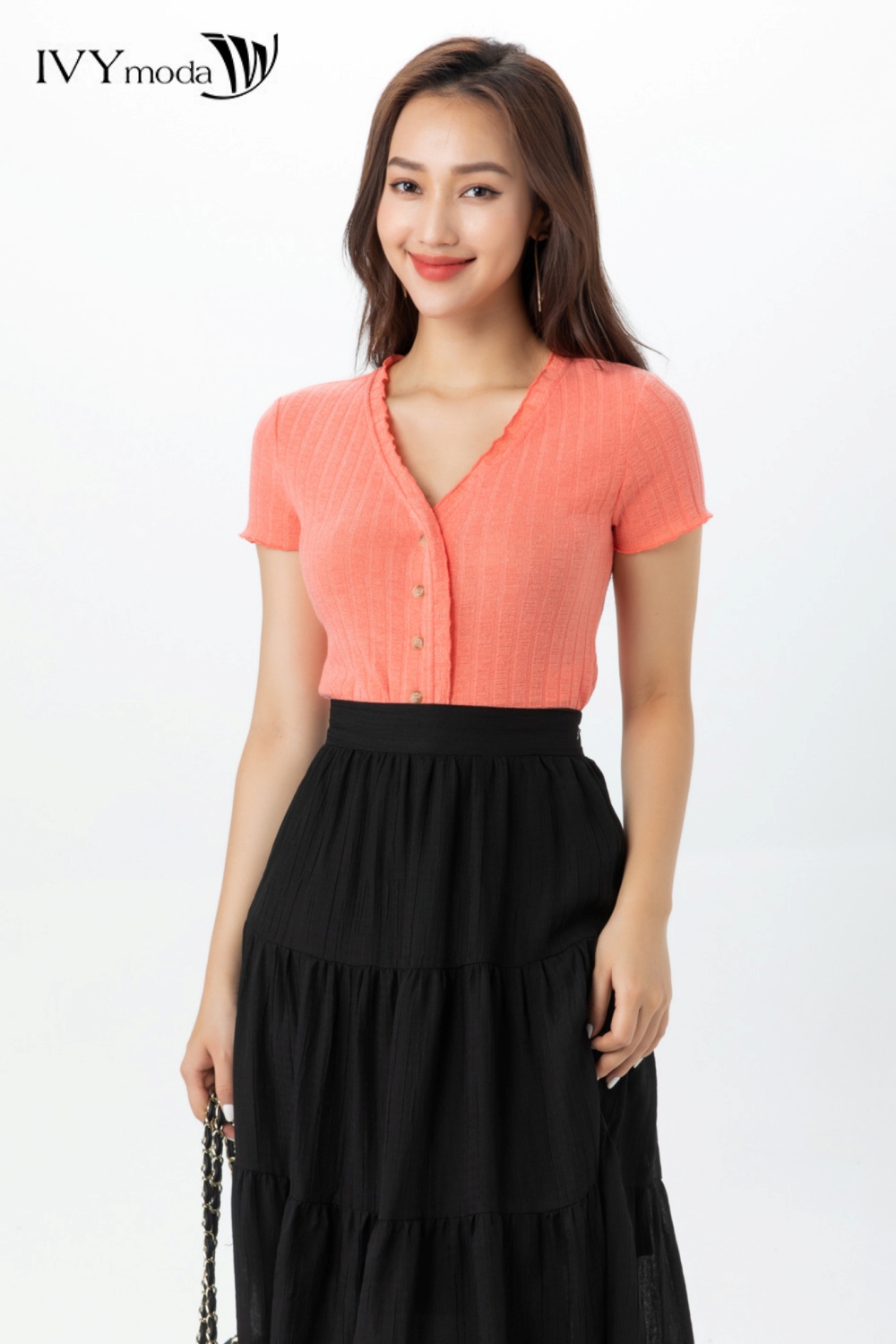 Áo thun mongtoghi Croptop IVY moda MS 57B9337