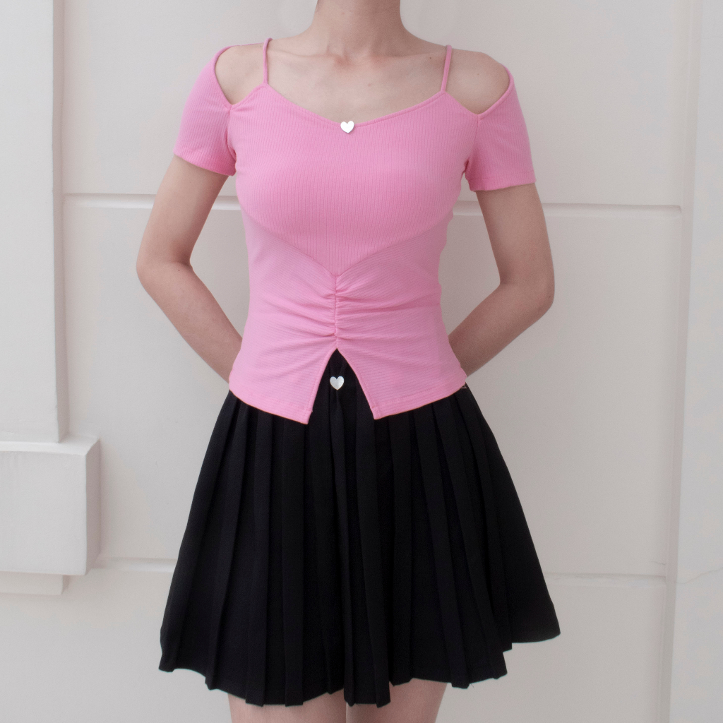 Chân váy xếp li đen dự tiệc sang trọng