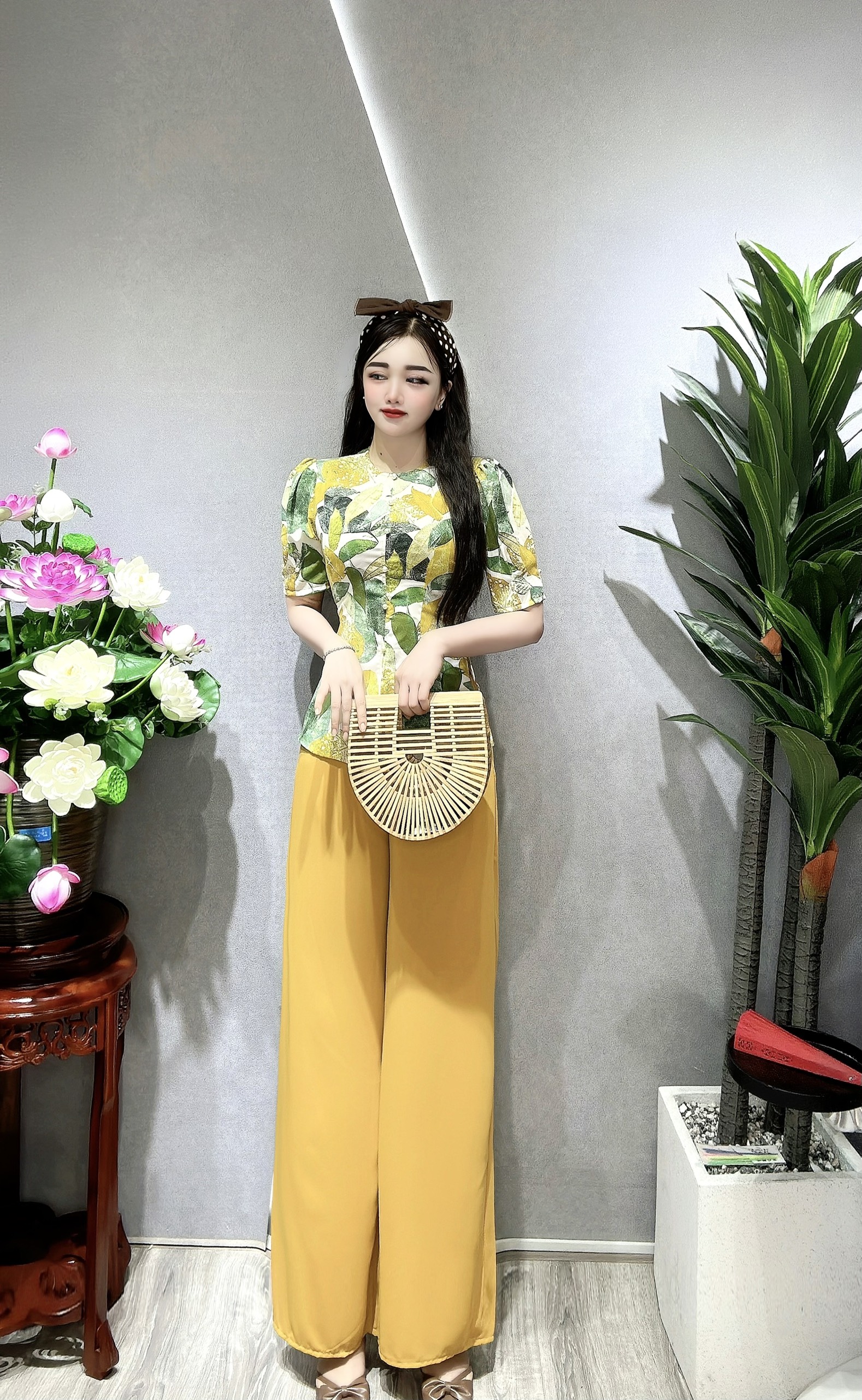 SET ĐỒ LAM ÁO BÀ BA TAY BÚP FREESIZE DƯỚI 70KG