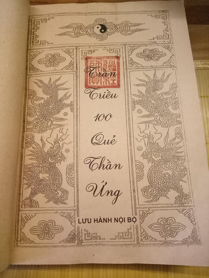 Sách Trần Triều 100 Quẻ Thần Ứng