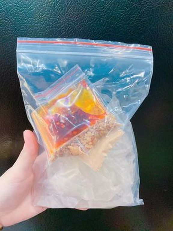 Bánh tráng phơi sương sate muối tỏi hành phi - siêu phẩm