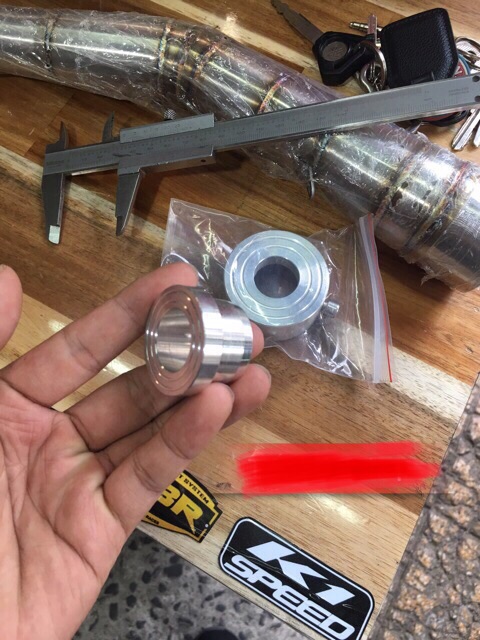 Tiêu pô Ex, Spark, Uma móc dùng giảm âm