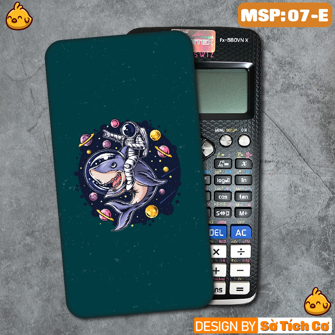 Bộ miếng dán nắp + lưng máy tính casio/vinacal fx500 fx570 fx580 fx880 - 570es 570ex 680ex hình phi hành gia 4 msp: mt07