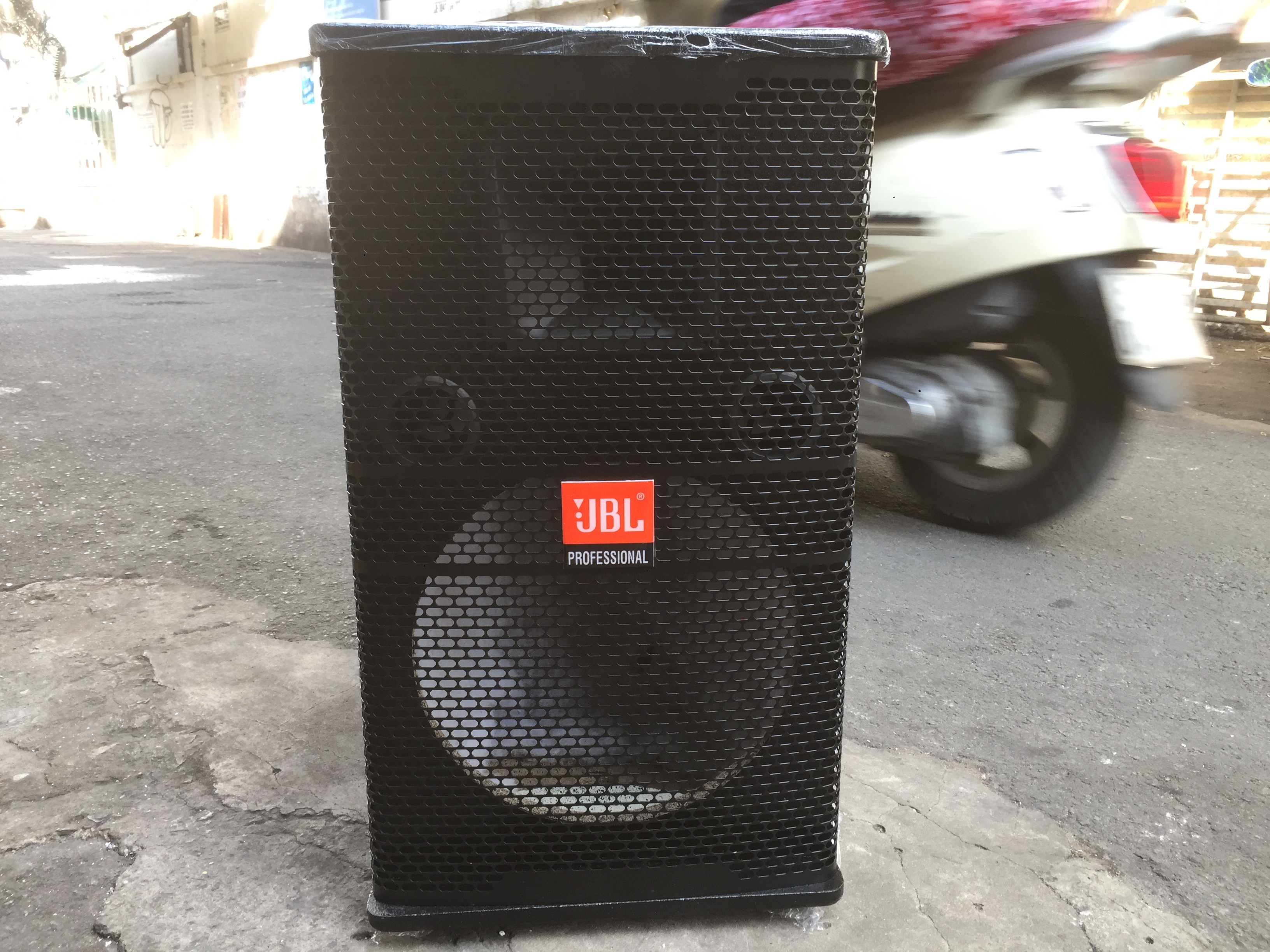 1 cái vỏ thùng sơn bass 3 tấc +