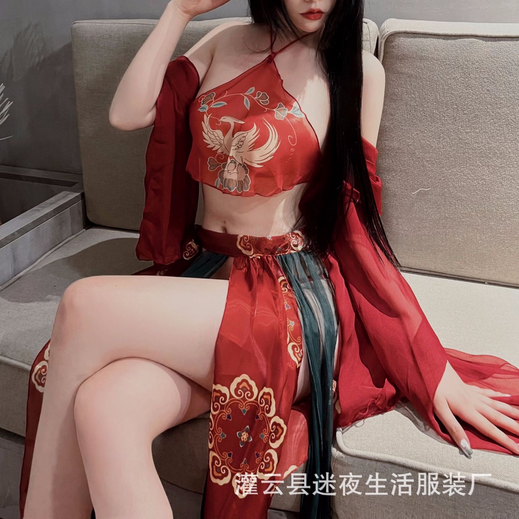 Váy ngủ + yếm + khăn voan họa tiết công B058